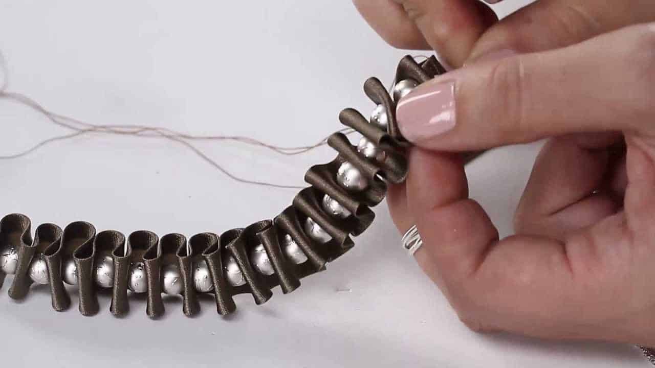 طريقة صنع اكسسوارات يدويه للبنات جميلة جدا