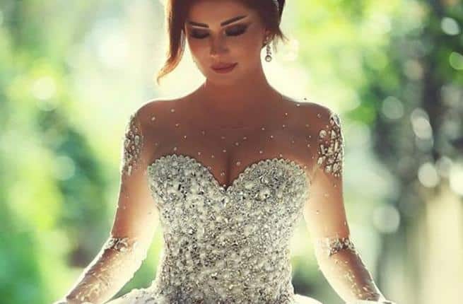 صور فستان زفاف مناسب لشكل الجسم جميلة