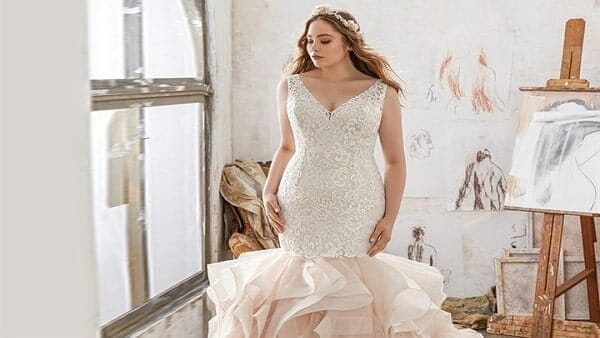 صور فستان زفاف مناسب لشكل الجسم جميله