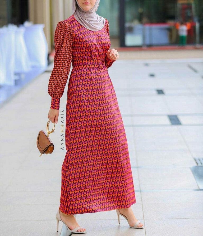 اجمل تفصيل دريسات منقوشه